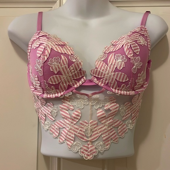 Victoria's Secret Luxe Lingerie Demi Mesh Bra - Picture 3 of 15